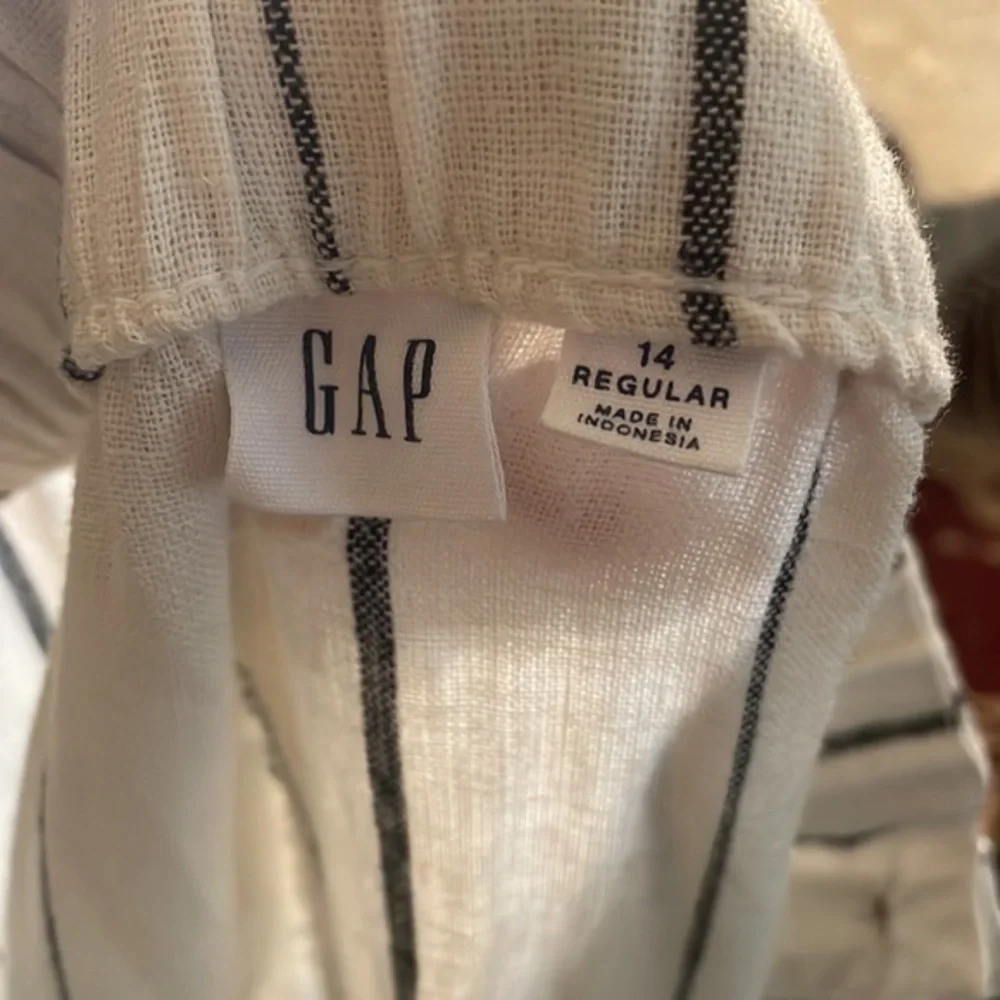 GAP Black and White High Rise Line ‎ Wide Leg Stripe Pant Size 14